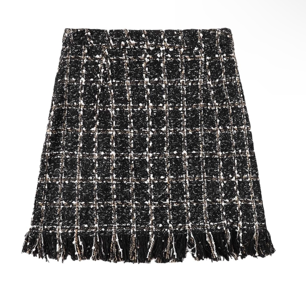 Tweed Black Plaid Raw Hem Casual Mini Skirt. Size XL.